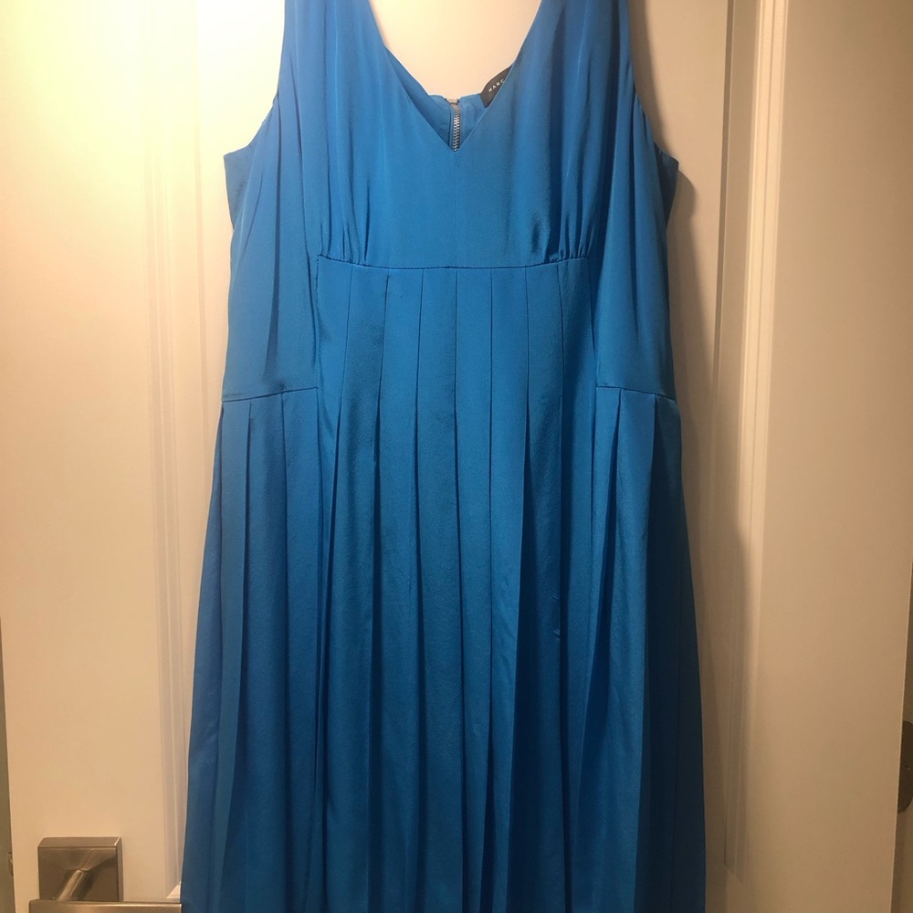 Marc by Marc Jacobs. Super cute above knee dress.